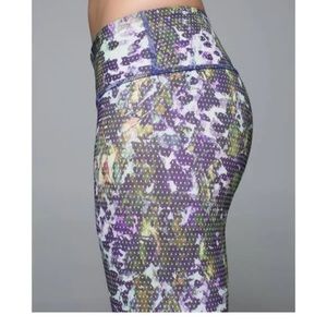 Lululemon Wunder Under Luxtreme Capri High Waist Shin Crop Floral Dot